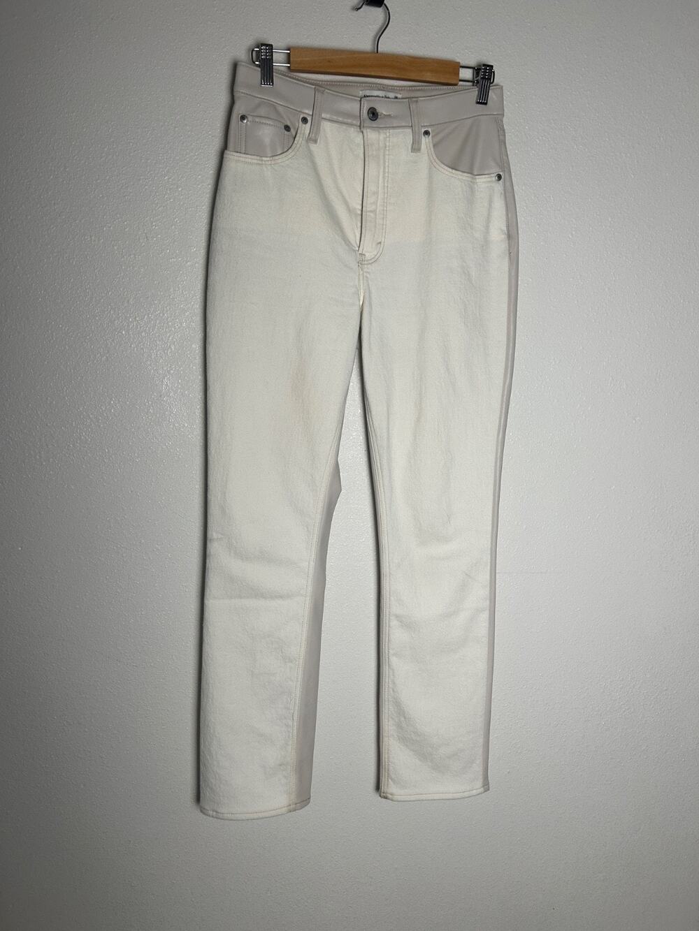 Abercrombie Womens 90s Straight Ultra High Rise Cream Faux Leather Jean size 28